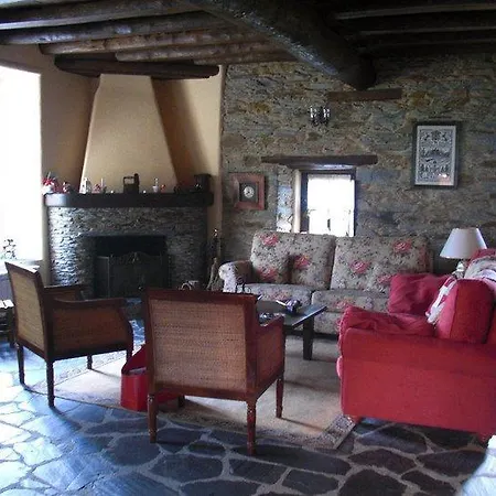 Casa De Aldea El Conceyu